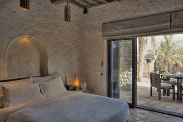 Intrieur chambre  l'htel Six Senses Zhigy Bay  Oman